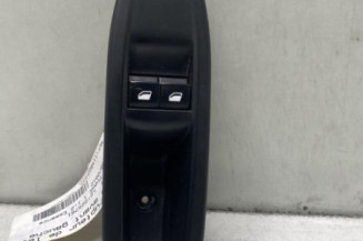 Interrupteur de leve vitre avant gauche PEUGEOT 208 1 Photo n°1