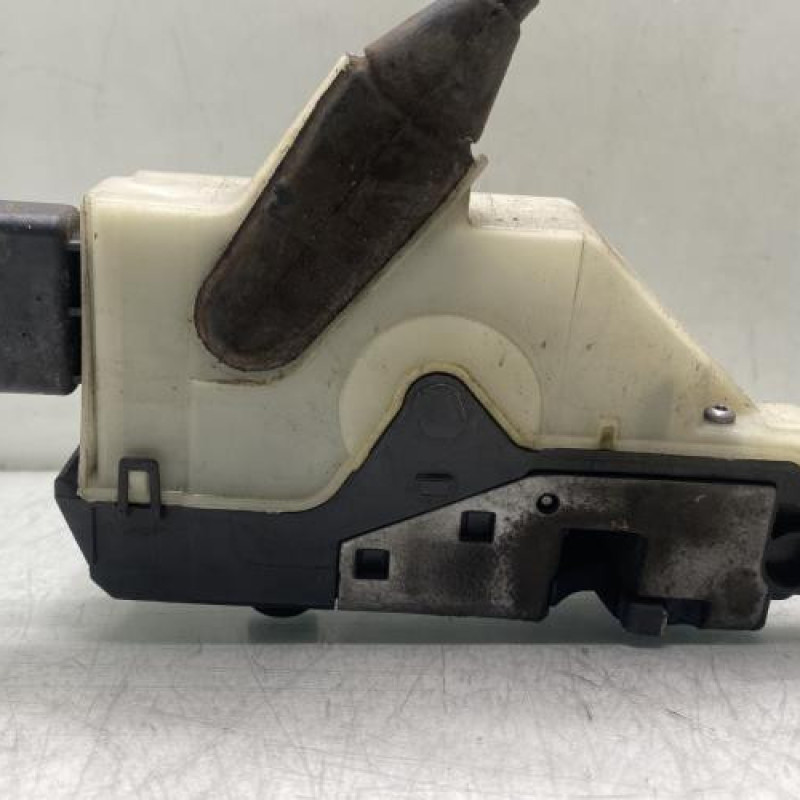 Serrure avant droit PEUGEOT 208 1 Photo n°2