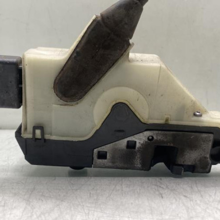 Serrure avant droit PEUGEOT 208 1