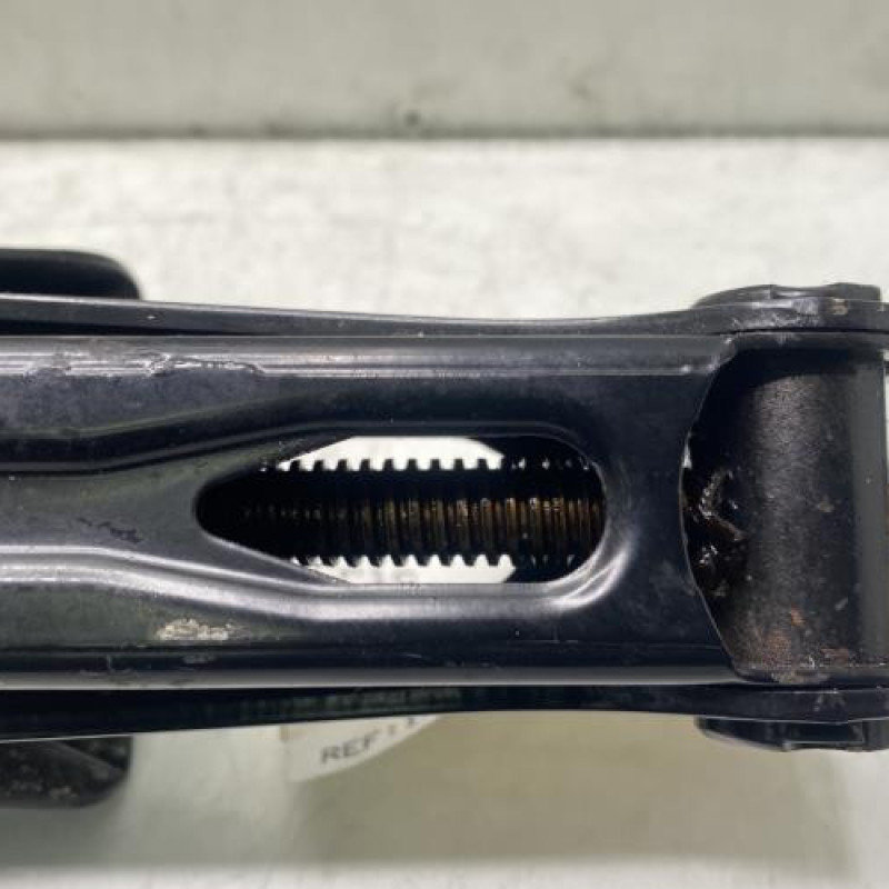 Cric PEUGEOT 208 1 Photo n°2