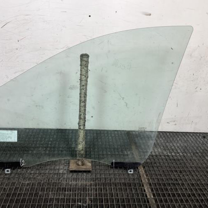 Vitre avant droit RENAULT SCENIC 3 Photo n°4