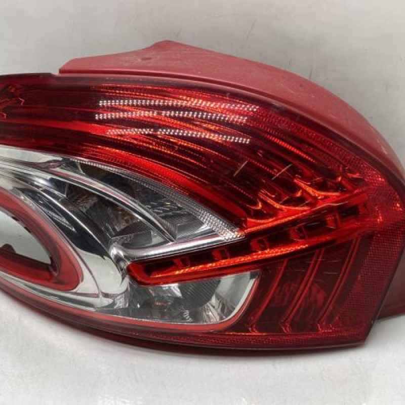 Feu arriere principal gauche (feux) PEUGEOT 208 1 Photo n°1