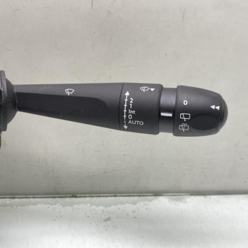 Com (Bloc Contacteur Tournant+Commodo Essuie Glace+Commodo Phare) PEUGEOT 208 1 Photo n°3