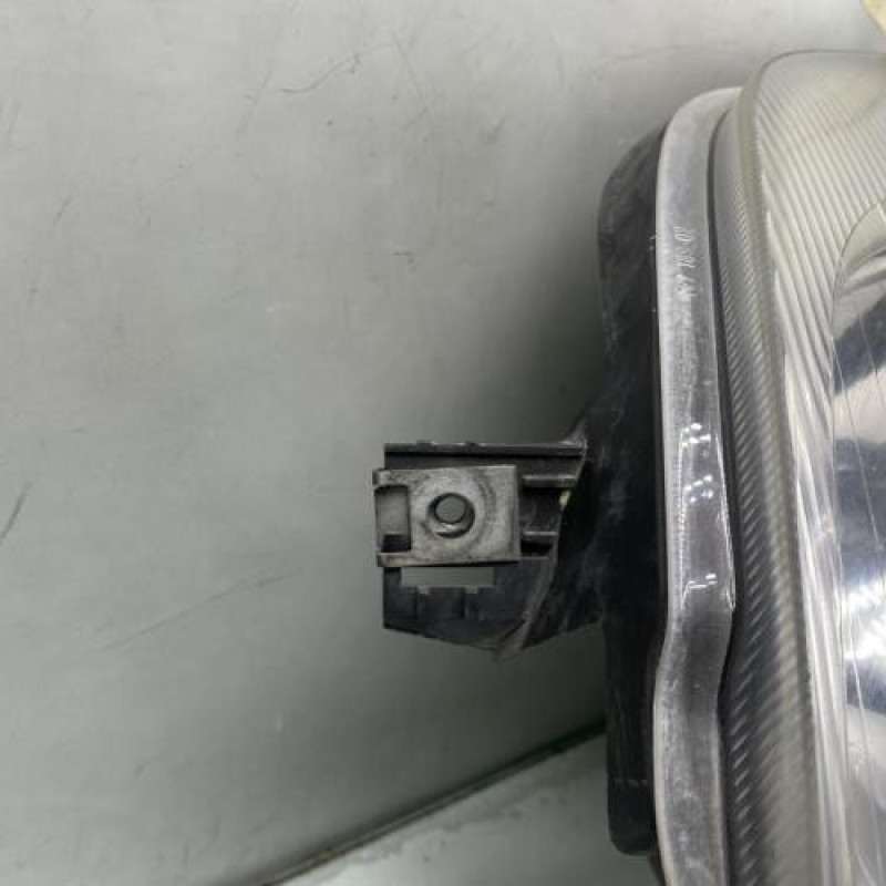 Optique avant principal gauche (feux)(phare) RENAULT CLIO 2 Photo n°3