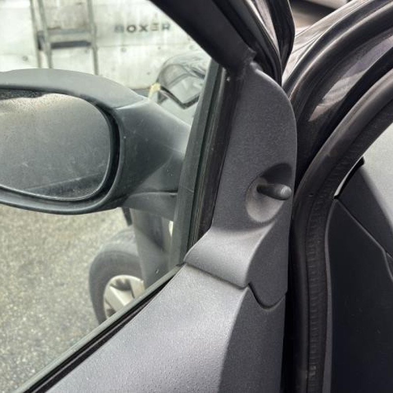 Pare choc arriere CITROEN C2 Photo n°16