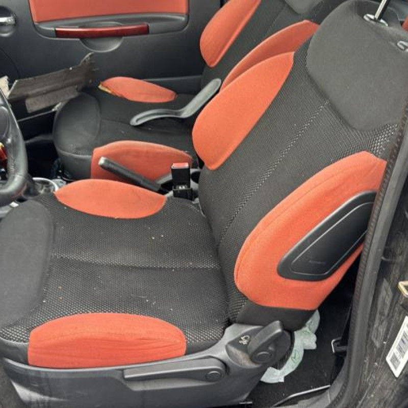 Pare choc arriere CITROEN C2 Photo n°17