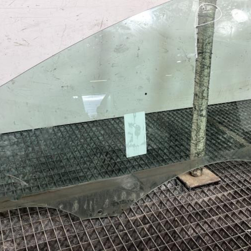 Vitre avant gauche CITROEN C2 Photo n°2