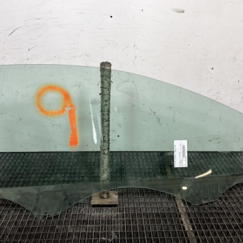 Vitre avant gauche CITROEN C2 Photo n°4