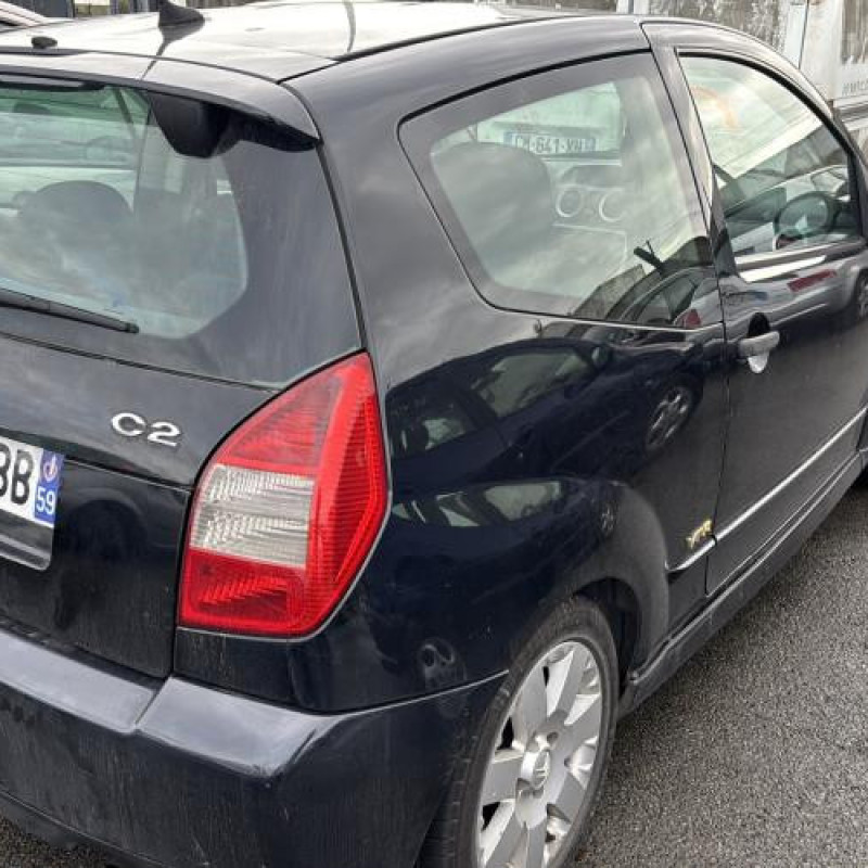 Vitre avant gauche CITROEN C2 Photo n°7