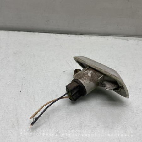 Repetiteur clignotant avant droit  (Feux) DACIA SANDERO 2