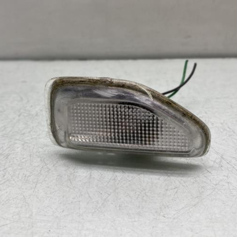 Repetiteur clignotant avant gauche (Feux) DACIA SANDERO 2 Photo n°1