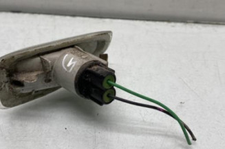 Repetiteur clignotant avant gauche (Feux) DACIA SANDERO 2