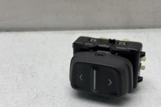 Interrupteur de leve vitre avant droit DACIA SANDERO 2 Photo n°1