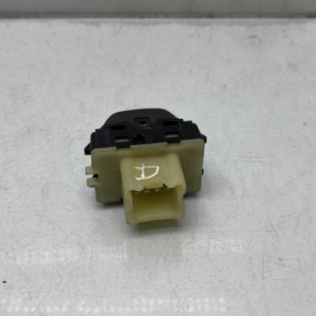 Interrupteur de leve vitre avant droit DACIA SANDERO 2