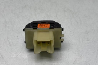 Interrupteur de leve vitre avant gauche DACIA SANDERO 2
