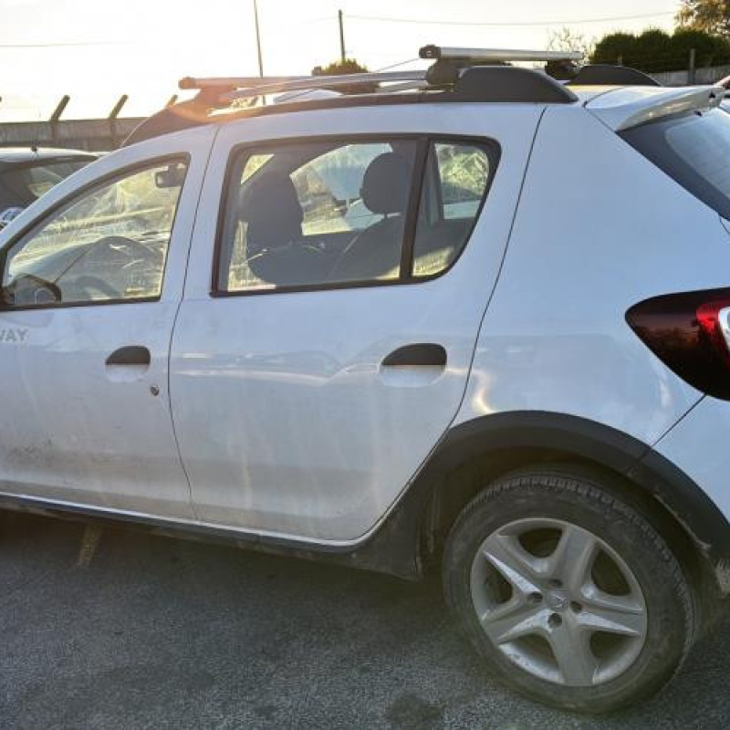 Interrupteur de leve vitre avant gauche DACIA SANDERO 2 Photo n°10