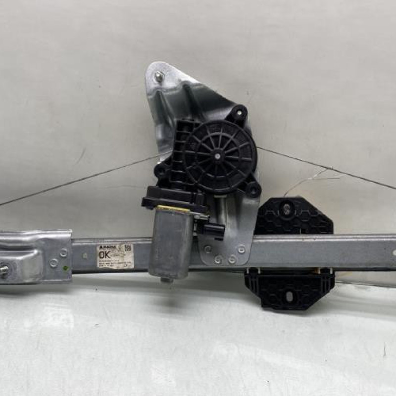 Leve vitre electrique avant gauche DACIA SANDERO 2 Photo n°4