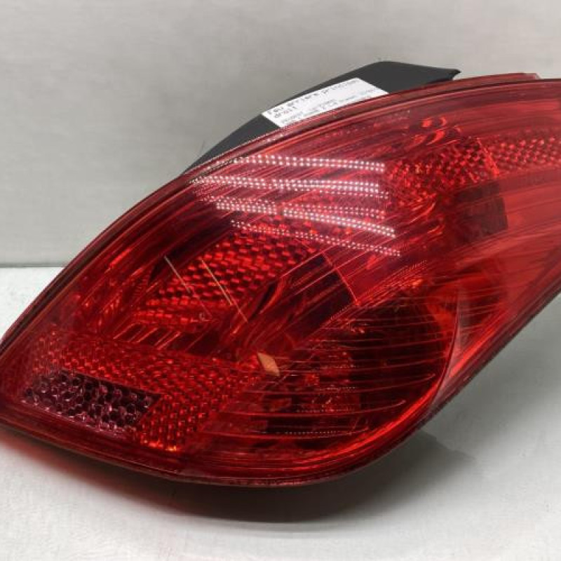 Feu arriere principal droit (feux) PEUGEOT 308 1 Photo n°1