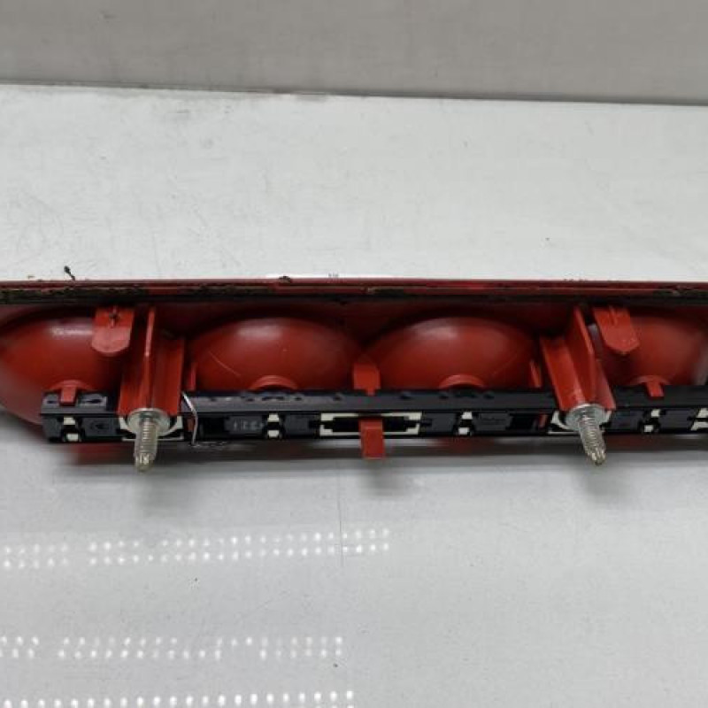 Feu arriere stop central PEUGEOT 308 1 Photo n°2