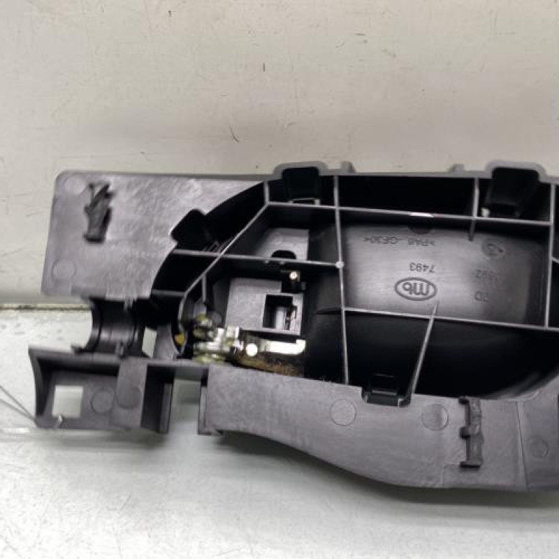 Poignee interieur avant droit PEUGEOT 308 1 Photo n°2