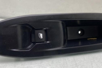 Interrupteur de leve vitre avant droit PEUGEOT 208 1 Photo n°1