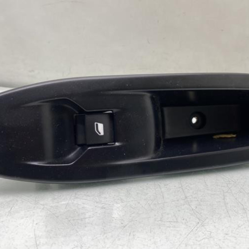 Interrupteur de leve vitre avant droit PEUGEOT 208 1 Photo n°1