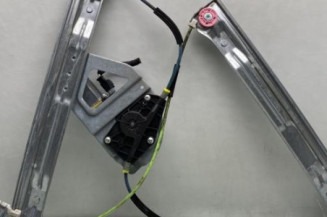 Leve vitre electrique avant droit PEUGEOT 208 1 Photo n°1