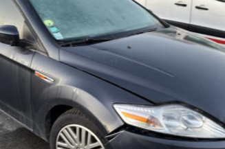 Aile avant droit FORD MONDEO 3