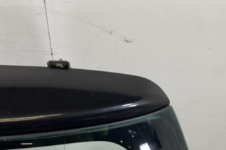 Malle/Hayon arriere SUZUKI SWIFT 3