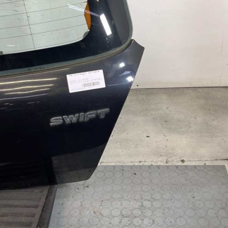 Malle/Hayon arriere SUZUKI SWIFT 3 Photo n°4