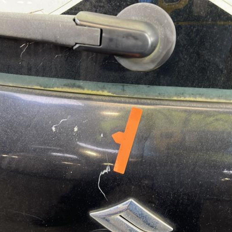 Malle/Hayon arriere SUZUKI SWIFT 3 Photo n°6