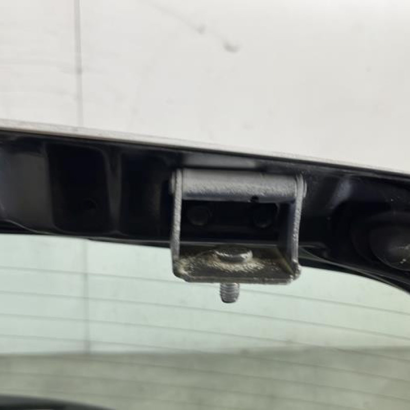 Malle/Hayon arriere SUZUKI SWIFT 3 Photo n°9