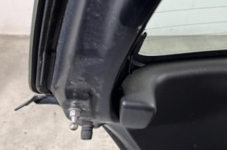 Malle/Hayon arriere SUZUKI SWIFT 3