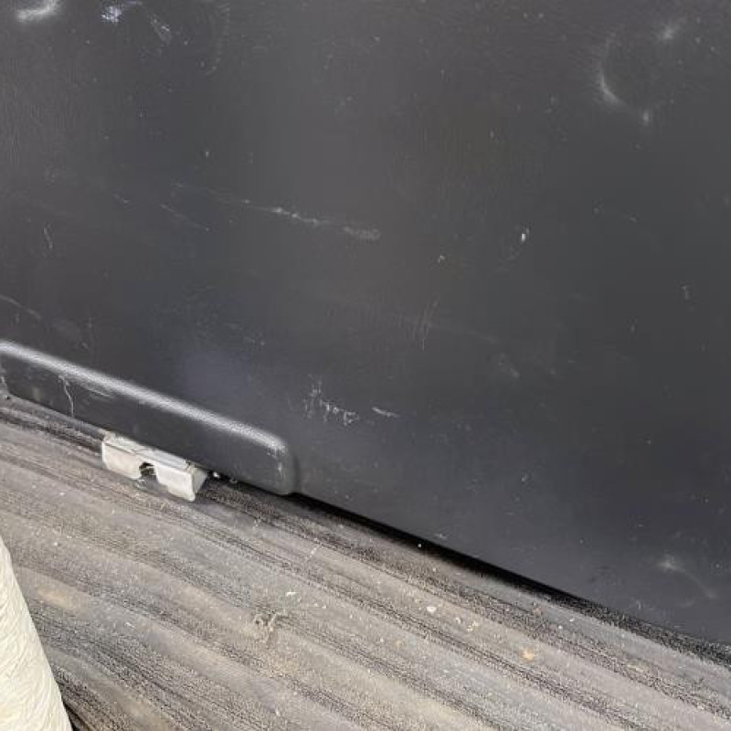 Malle/Hayon arriere SUZUKI SWIFT 3 Photo n°13