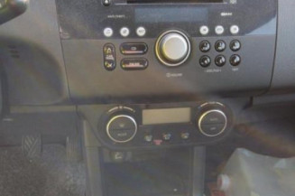 Malle/Hayon arriere SUZUKI SWIFT 3