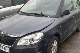 Anti brouillard gauche (feux) SKODA FABIA 2