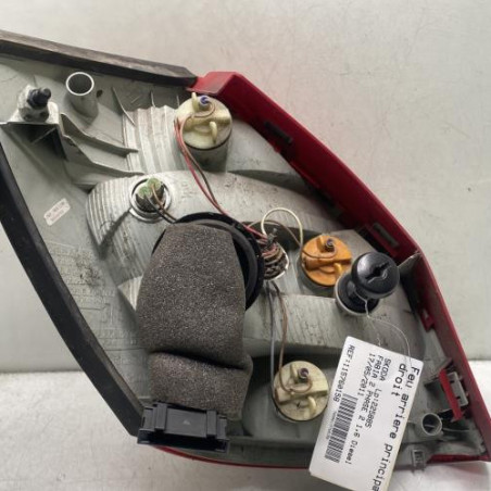 Feu arriere principal droit (feux) SKODA FABIA 2