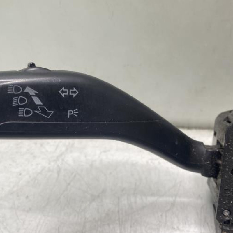 Com (Bloc Contacteur Tournant+Commodo Essuie Glace+Commodo Phare) SKODA FABIA 2 Photo n°3