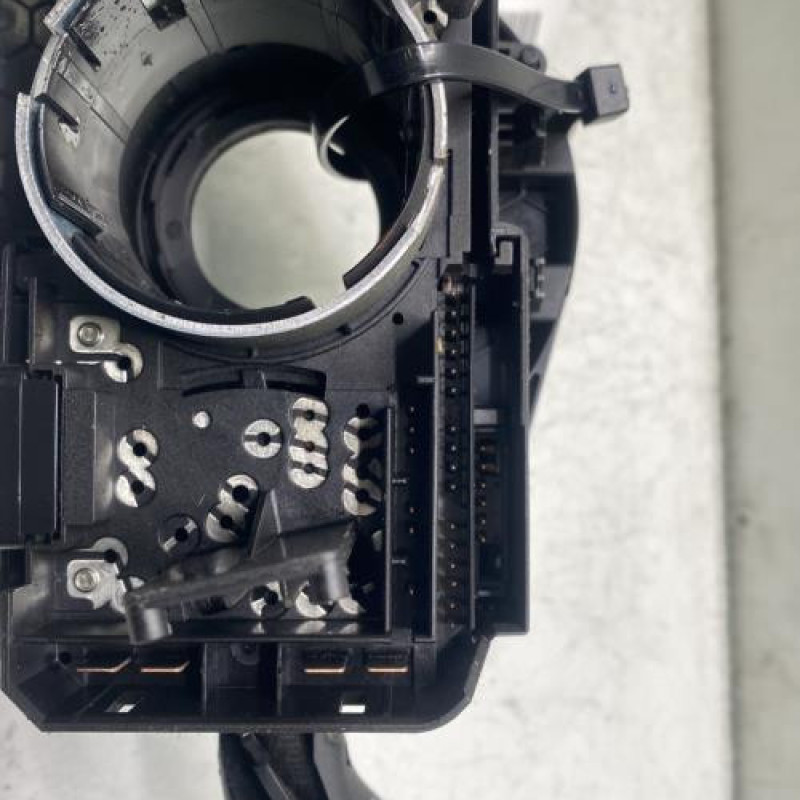 Com (Bloc Contacteur Tournant+Commodo Essuie Glace+Commodo Phare) SKODA FABIA 2 Photo n°5