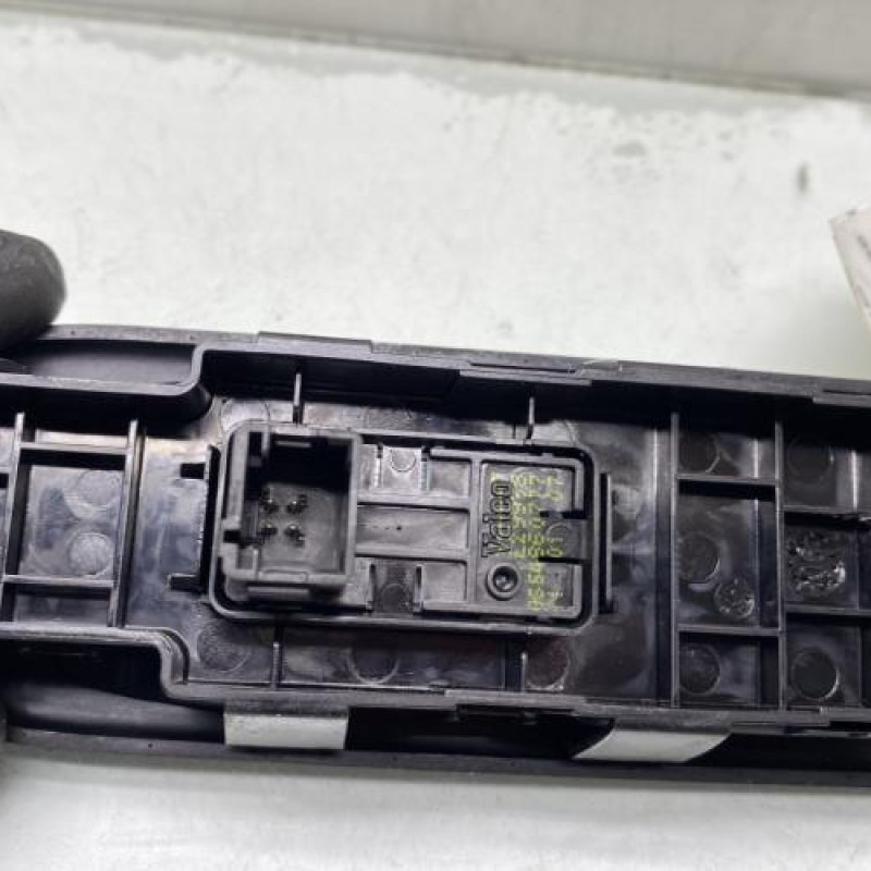 Interrupteur de leve vitre avant droit PEUGEOT 207 Photo n°3