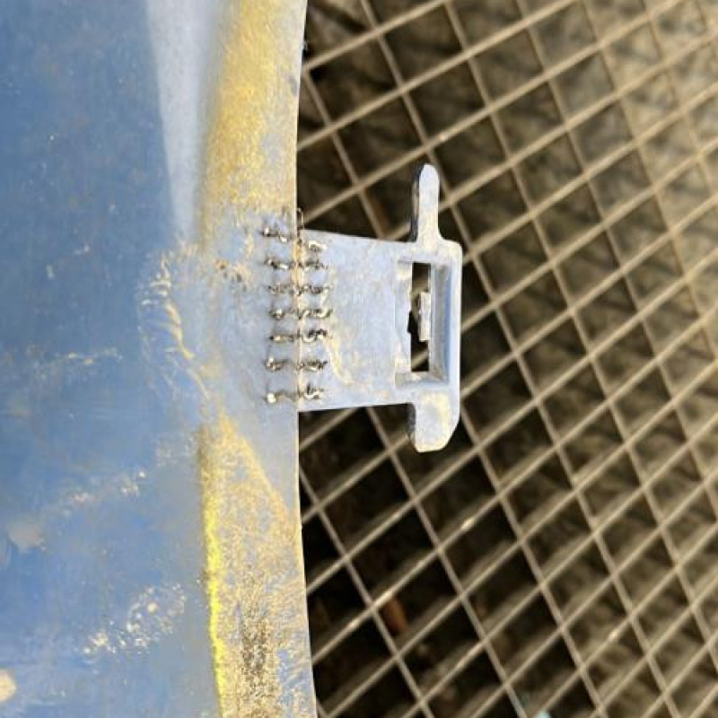 Calandre PEUGEOT PARTNER 2 Photo n°3