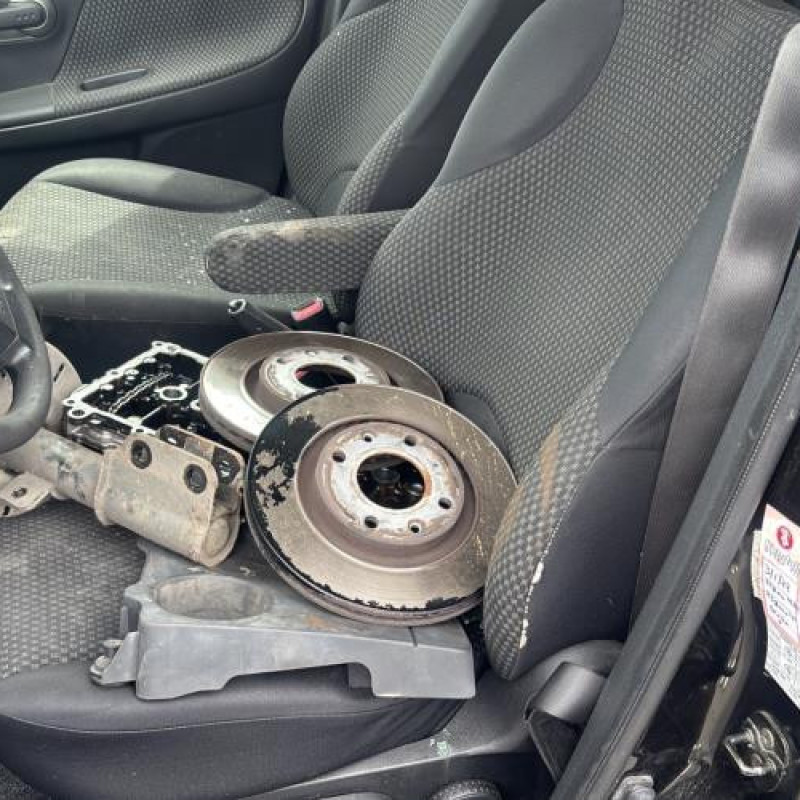 Calandre NISSAN NOTE 1 Photo n°15