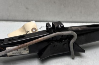 Cric RENAULT CLIO 5 Photo n°1