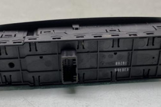 Interrupteur de leve vitre avant gauche RENAULT MEGANE 3