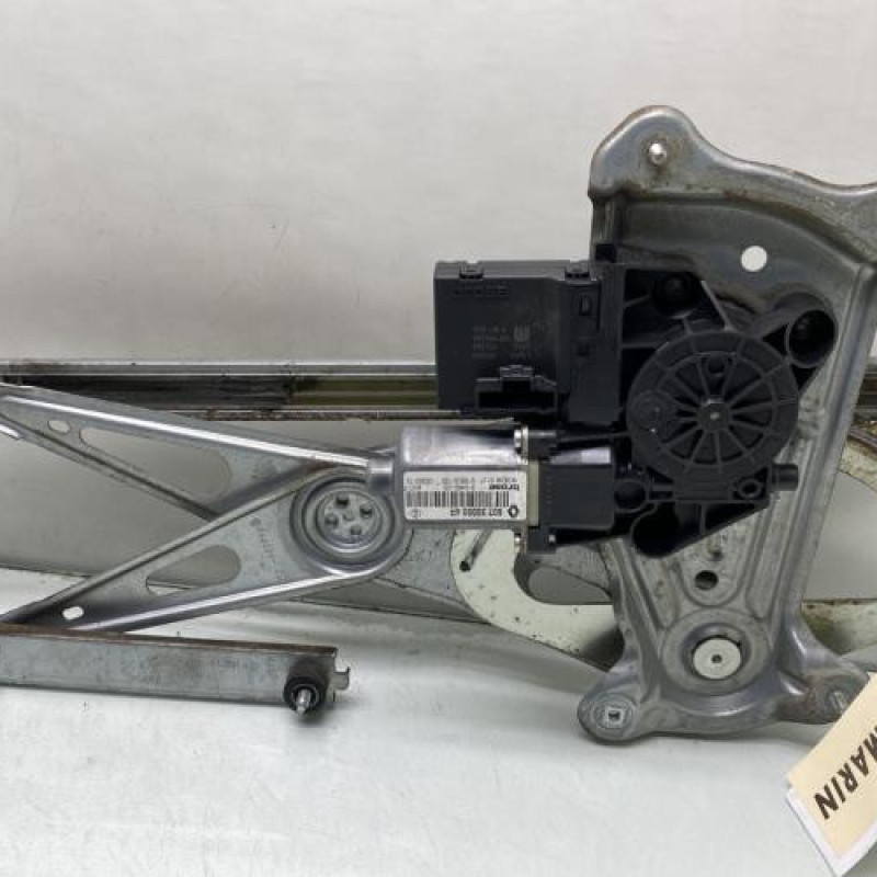 Leve vitre electrique avant droit RENAULT MEGANE 3 Photo n°1