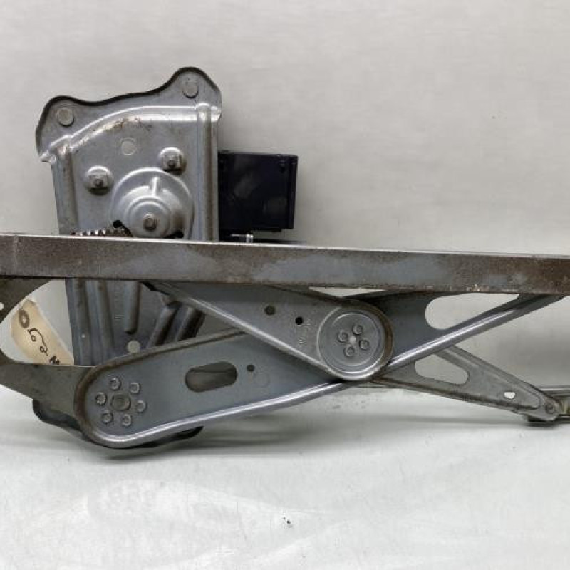 Leve vitre electrique avant droit RENAULT MEGANE 3 Photo n°4