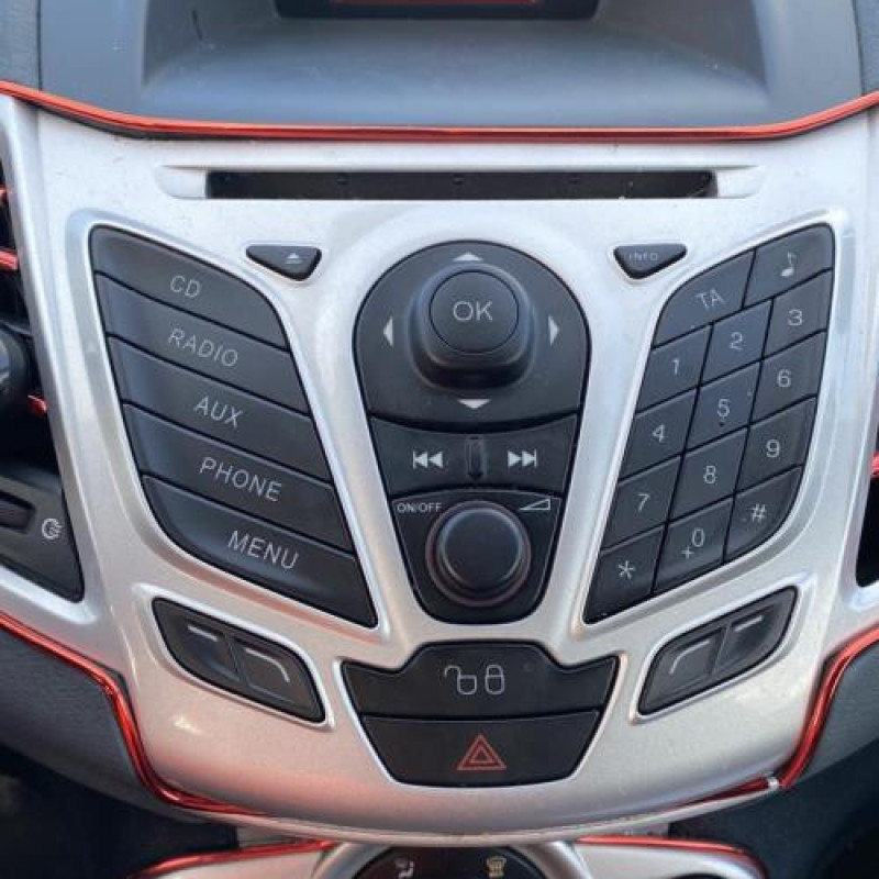 Pare choc arriere FORD FIESTA 6 Photo n°13