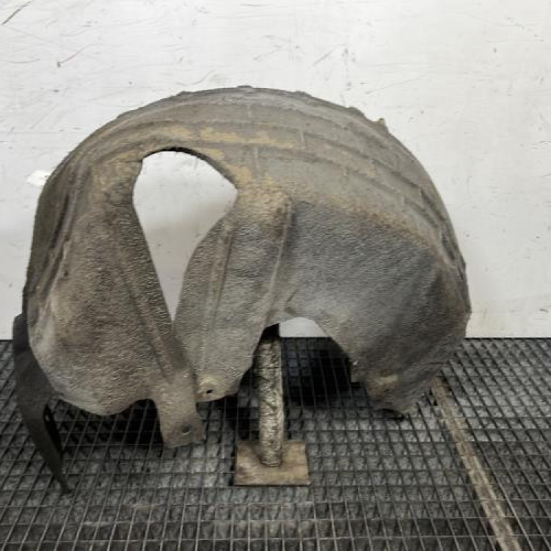 Pare boue arriere gauche FORD FIESTA 6 Photo n°2