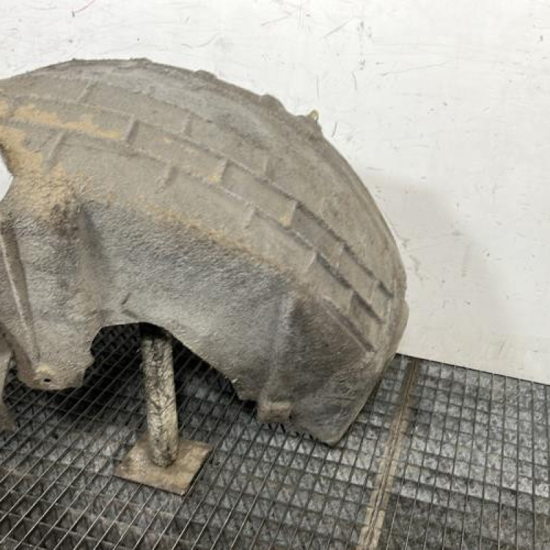 Pare boue arriere gauche FORD FIESTA 6 Photo n°4