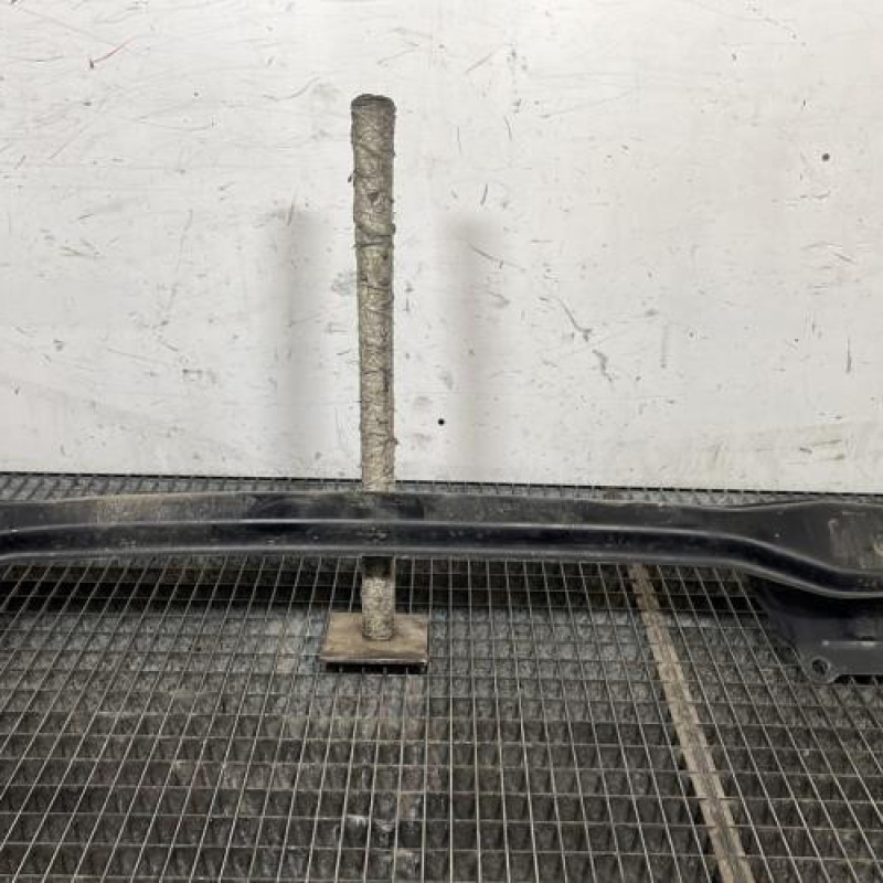 Renfort pare choc arriere (traverse) FORD FIESTA 6 Photo n°1